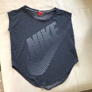 Nike top size XS